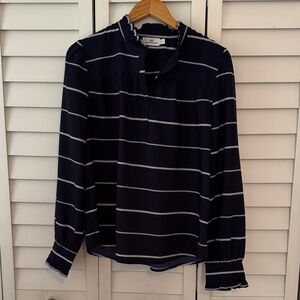 Vineyard Vines🐳 Navy Popover with White Accents